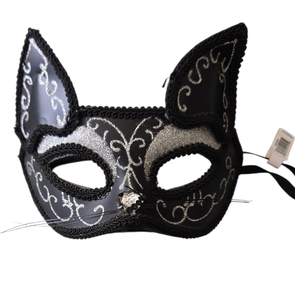 NWT Black and Silver Cat Mask